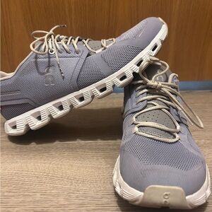 On Running Men's Cloudswift Athletic Shoes - Light Lavender and White